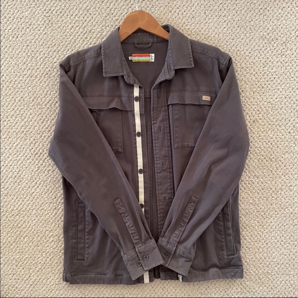 SLVDR gray over shirt